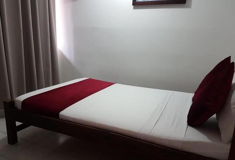 פנסיון Don Juan Colonial