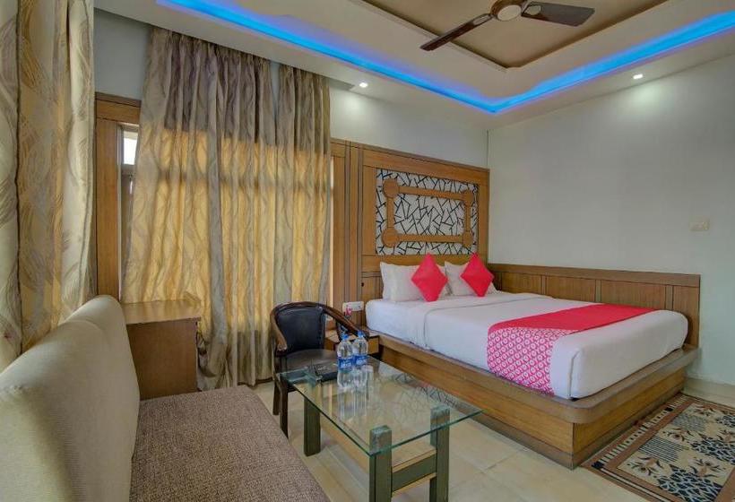 هتل Capital O 30264 Shree International