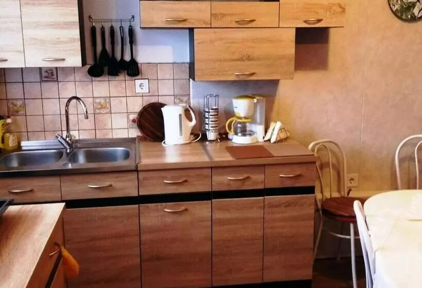 Majatalo Tulipán Apartmanház