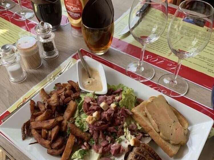 בית מלון כפרי Restaurant Le 108