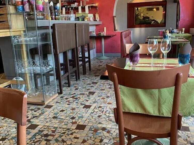 בית מלון כפרי Restaurant Le 108