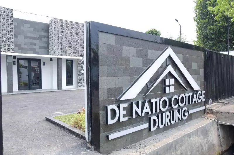 ペンション Reddoorz Plus Near Unimed Medan