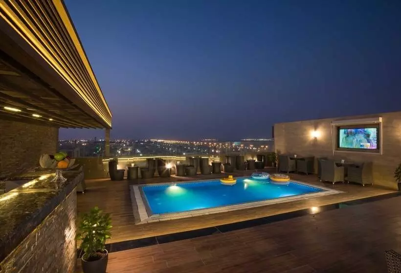 Hotelli Naviti Warwick Dammam