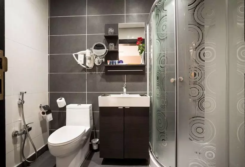 Hotelli Naviti Warwick Dammam