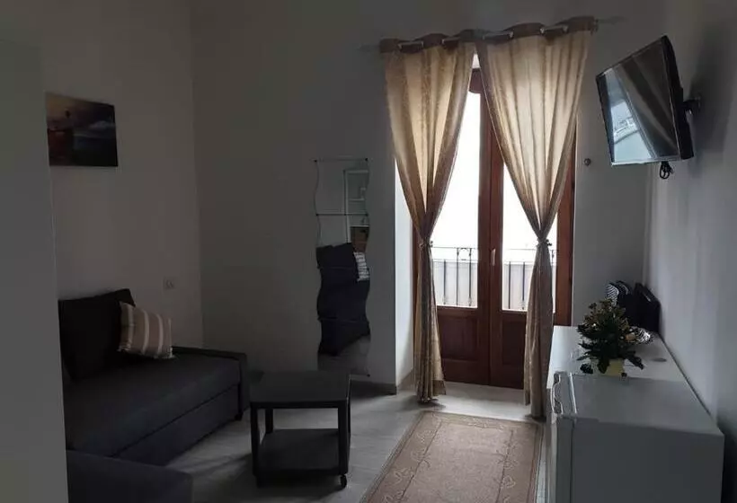 پانسیون Deluxe Lipari Room