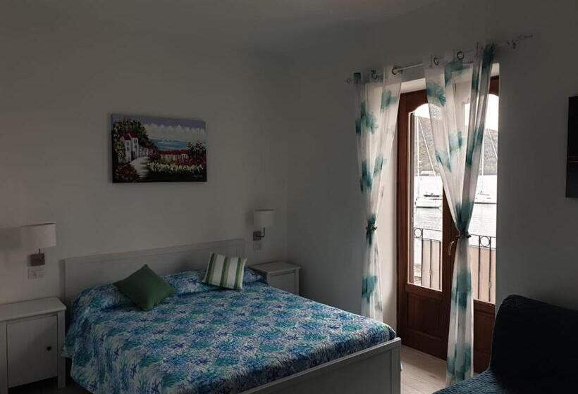 پانسیون Deluxe Lipari Room