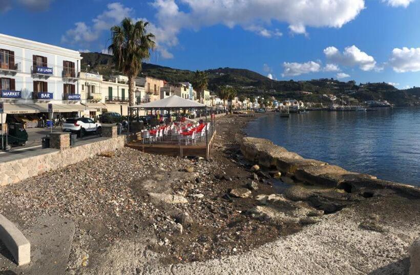 پانسیون Deluxe Lipari Room