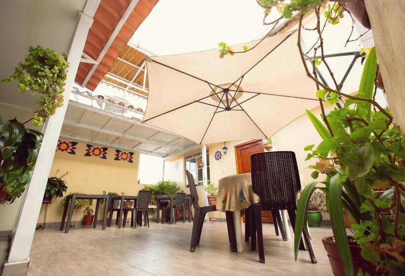 بنسيون Hospedaje Zaragoza