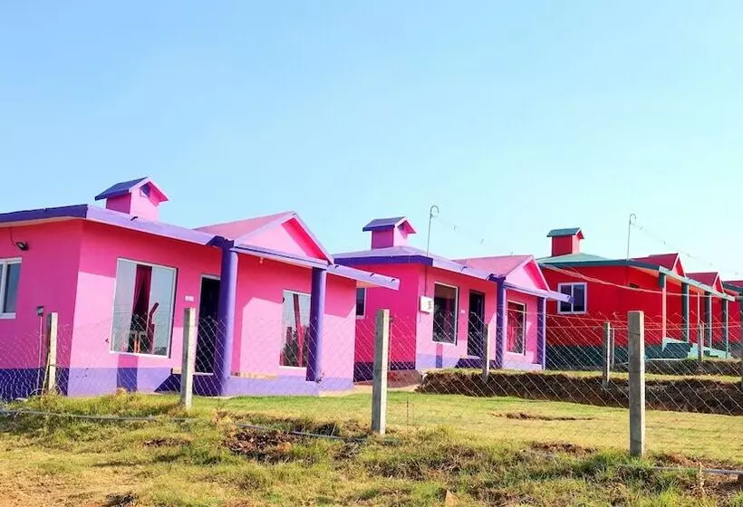 استراحتگاه The Bowers Chalet