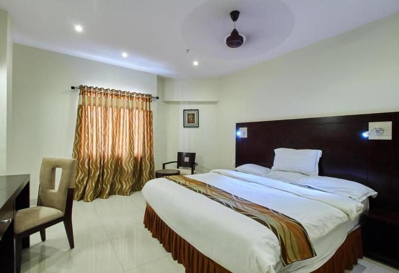 هتل Krishna Residency