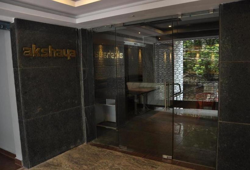 هتل Krishna Residency