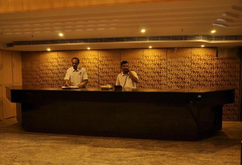 هتل Krishna Residency