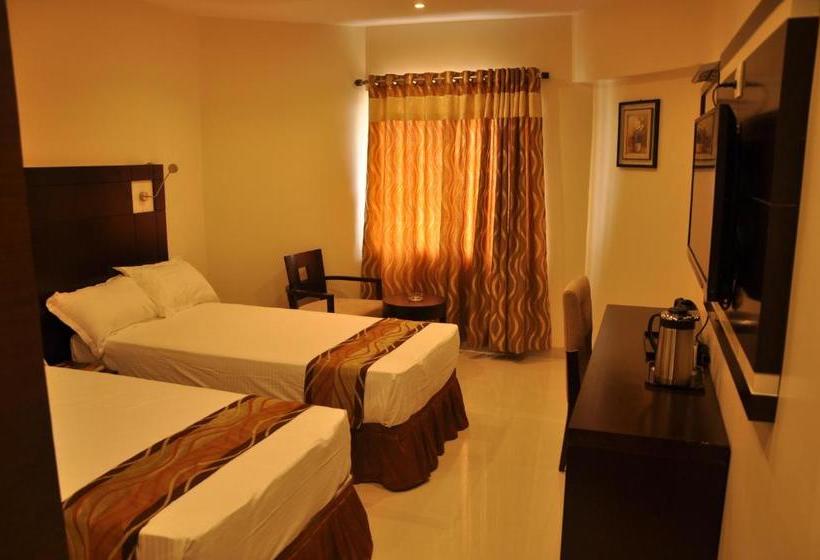 هتل Krishna Residency