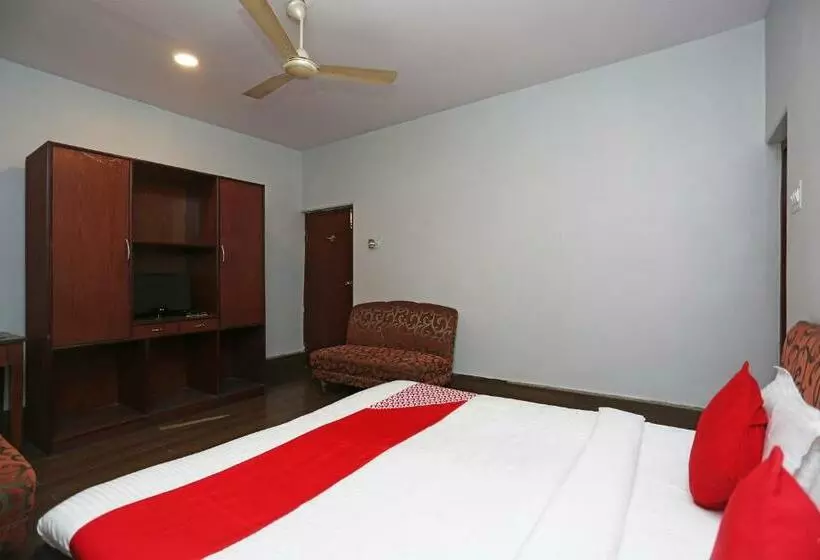 Hotelli Oyo 26626 The Citi Residenci