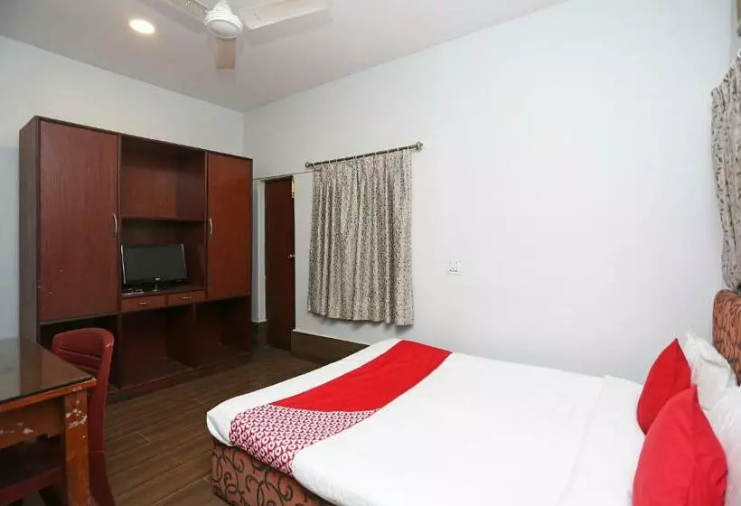 Hotelli Oyo 26626 The Citi Residenci