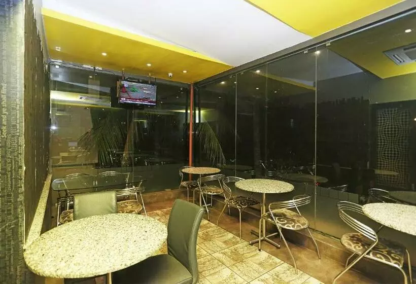 Hotelli Oyo 26626 The Citi Residenci