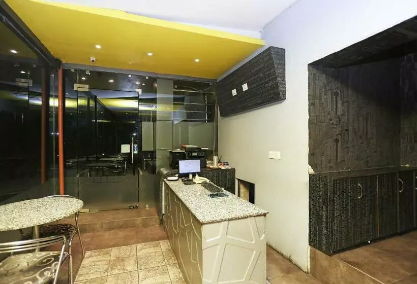 Hotelli Oyo 26626 The Citi Residenci
