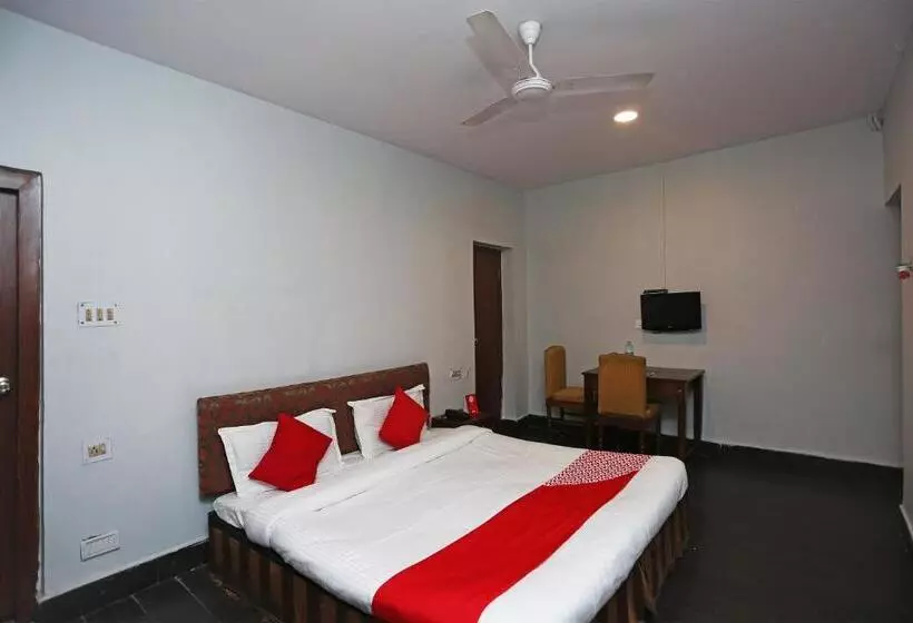 Hotelli Oyo 26626 The Citi Residenci