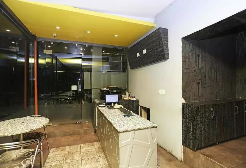 Hotelli Oyo 26626 The Citi Residenci