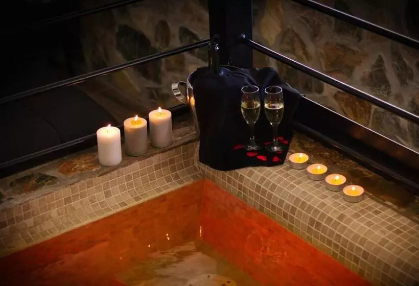 ホテル Posada Rural Spa Granja La Tejera De Lozoya