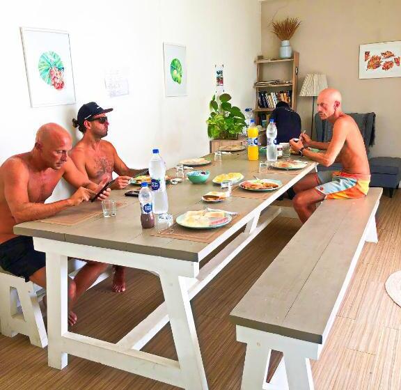 تختخواب و صبحانه Keyla Inn