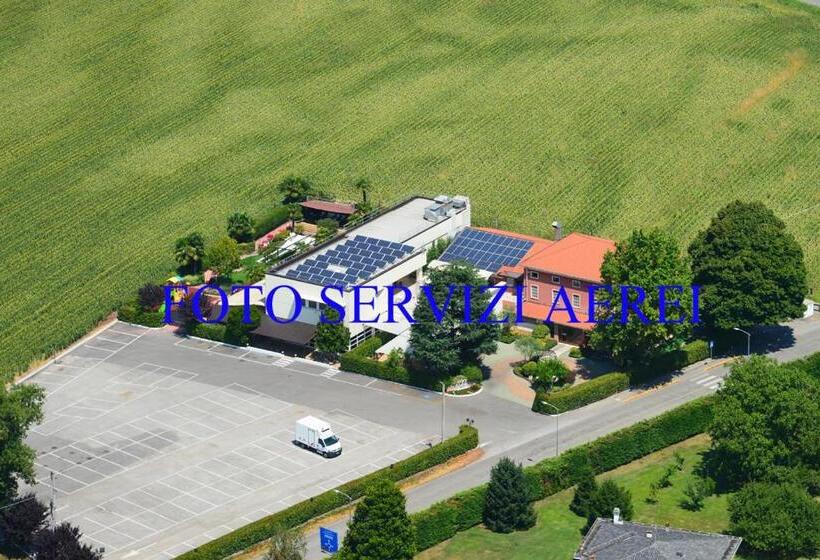 فندق Alla Campagna