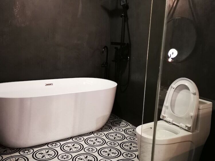 בית מלון כפרי Black Gold Factory Boutique Design