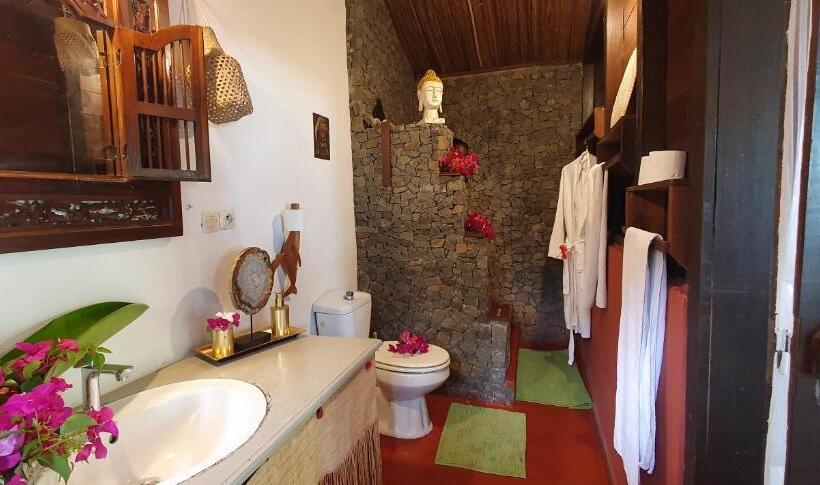هتل Ecolodge Le Ravoraha