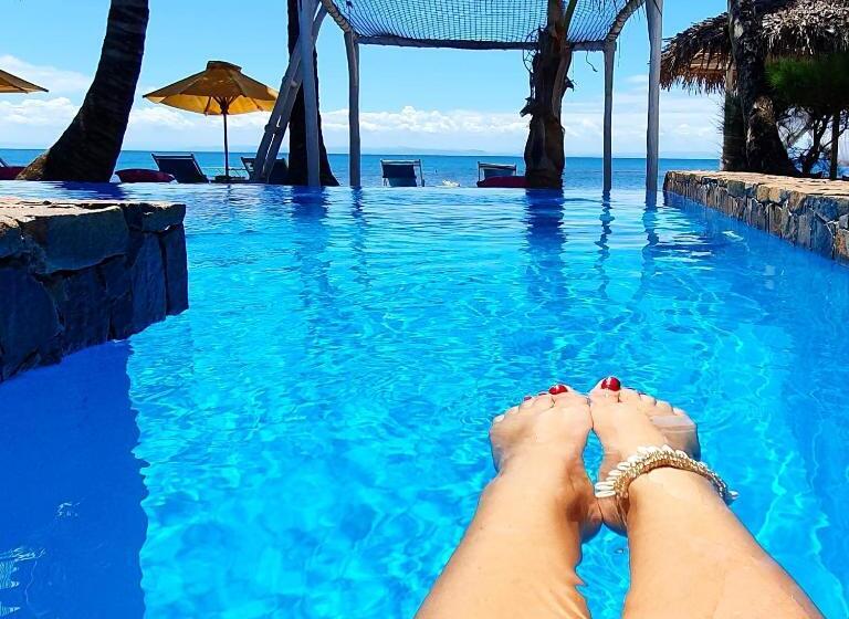 هتل Ecolodge Le Ravoraha