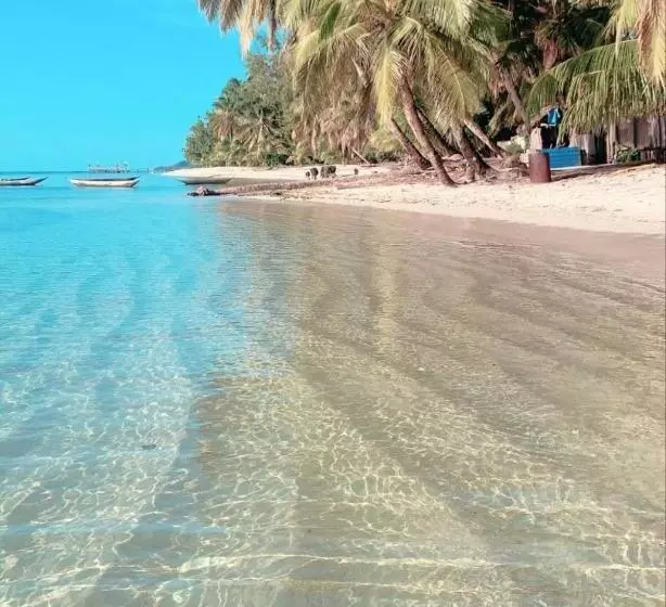 هتل Ecolodge Le Ravoraha