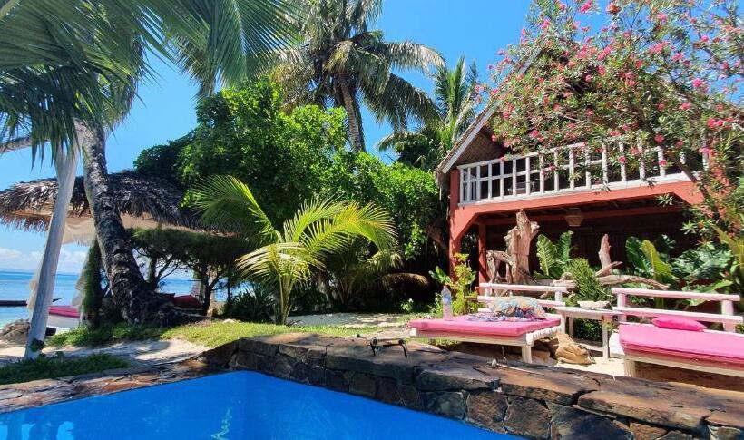 هتل Ecolodge Le Ravoraha