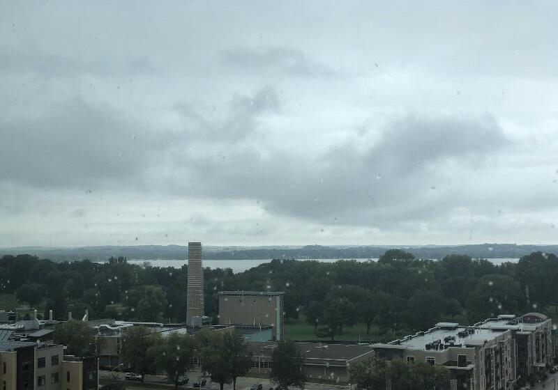 فندق Springhill Suites Madison