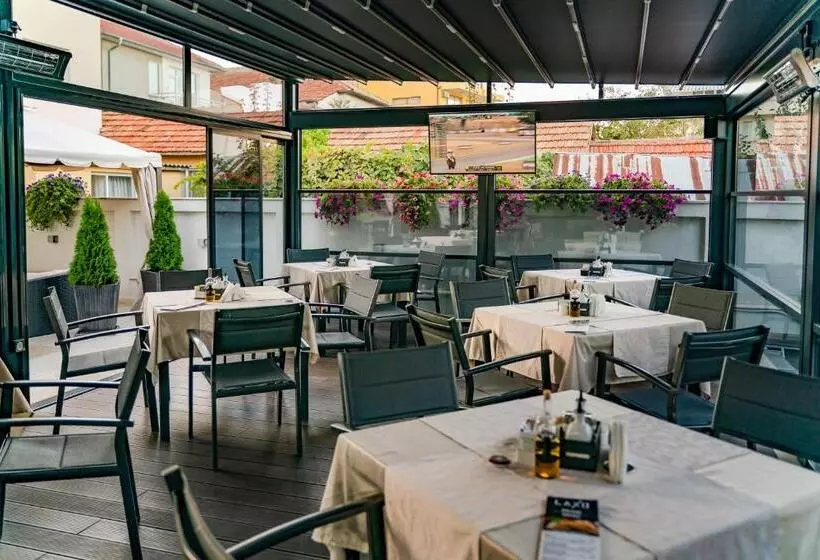 Family Hotel Laxo