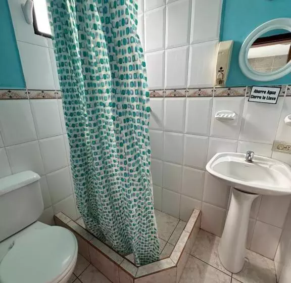 ホテル Kanoas Hostal