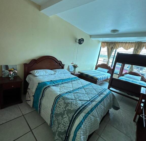 호텔 Kanoas Hostal