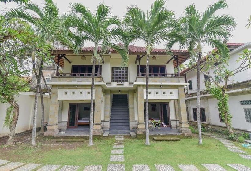 Hotel Reddoorz Plus Near Seminyak Square