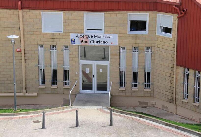 Albergue Turístico San Cipriano