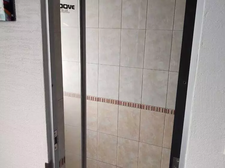 Loove Hotel   Adults Only