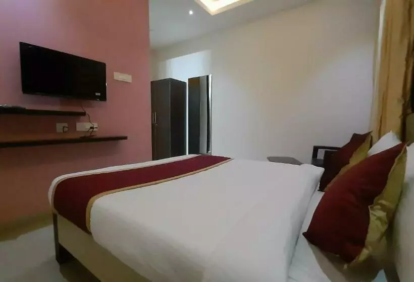 Naadi Hotel New Busstand Thanjavur
