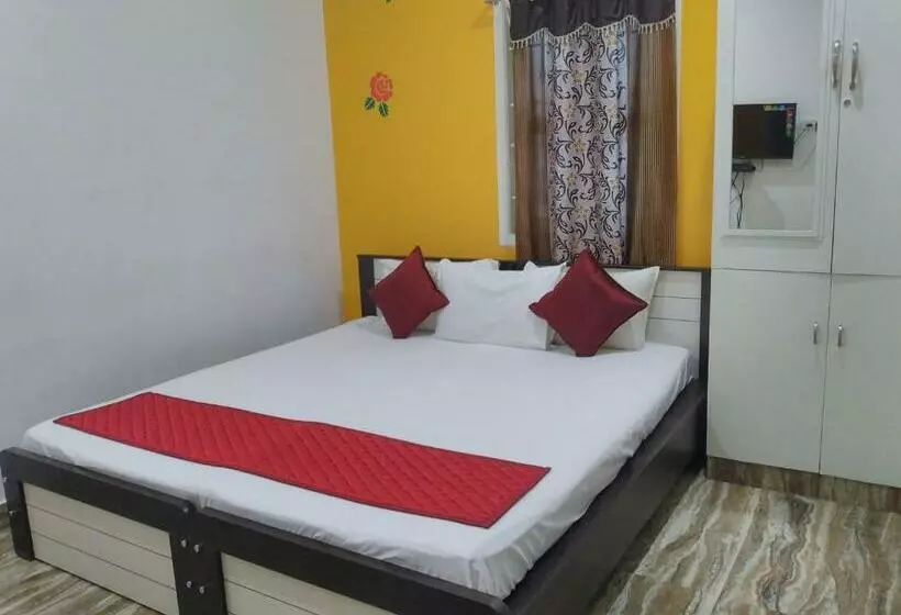 Naadi Hotel New Busstand Thanjavur