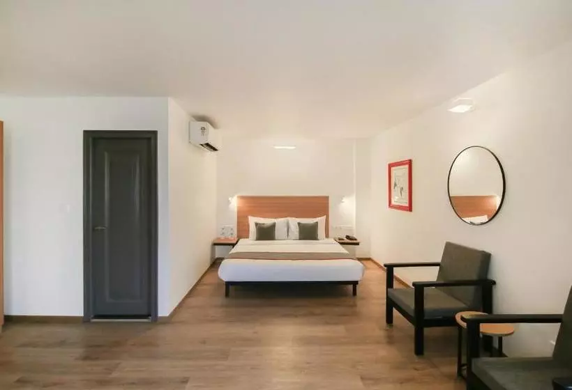 ホテル Oyo Townhouse 098 Manyata Gate No 5