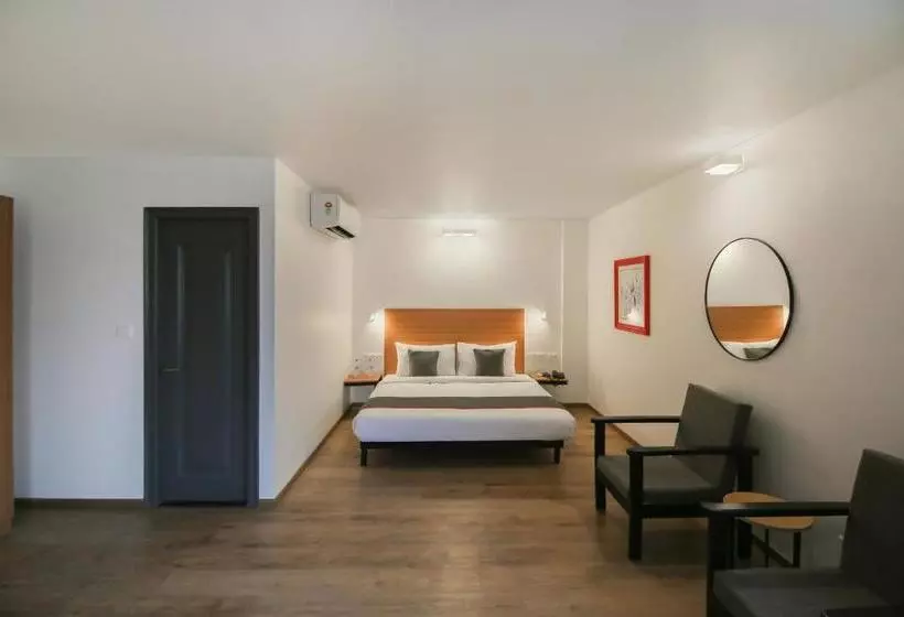 ホテル Oyo Townhouse 098 Manyata Gate No 5