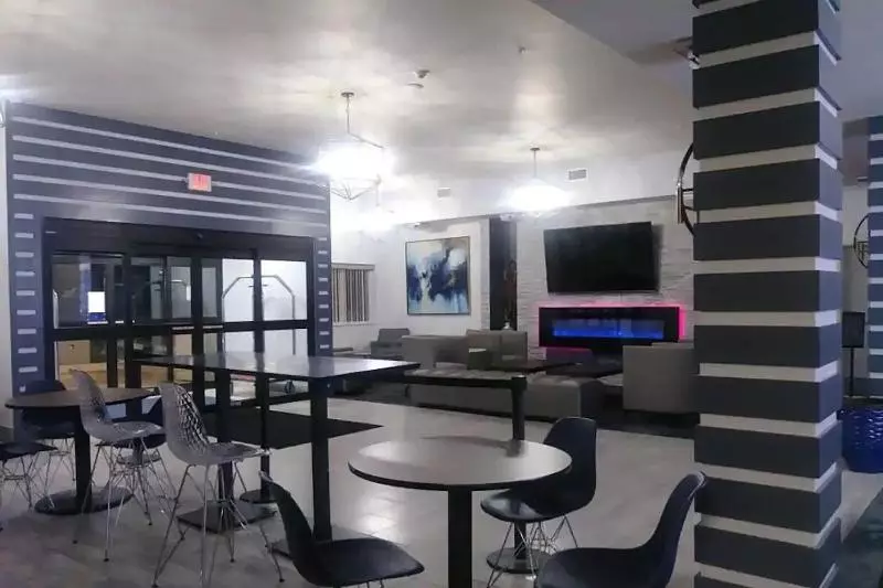 ホテル Coratel Inn And Suites By Jasper Saint Paul Minneapolis Inver Grove Heights