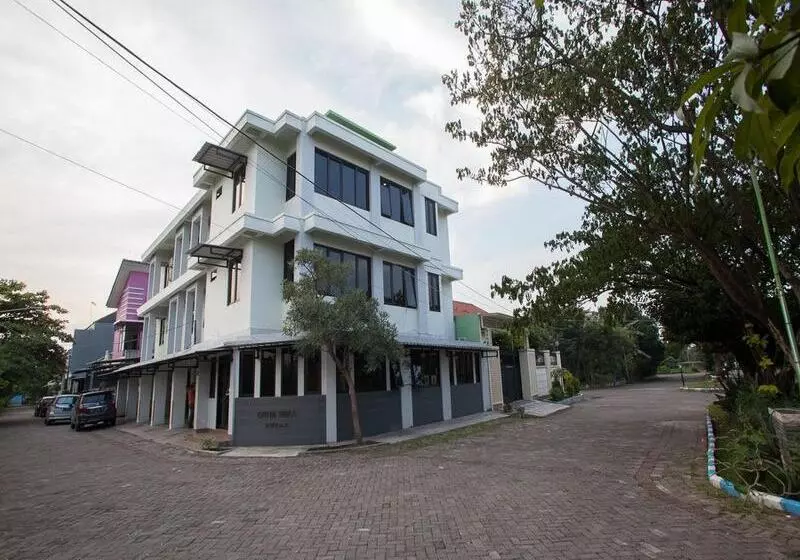 ペンション Reddoorz Syariah Near Dbl Arena 2