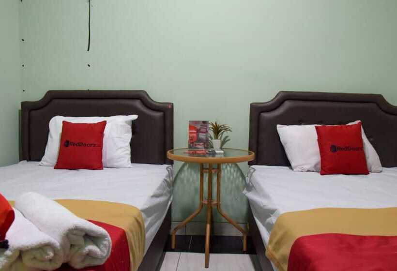 بنسيون Reddoorz Syariah Near Dbl Arena 2