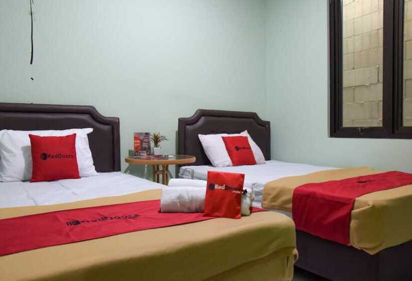 بنسيون Reddoorz Syariah Near Dbl Arena 2