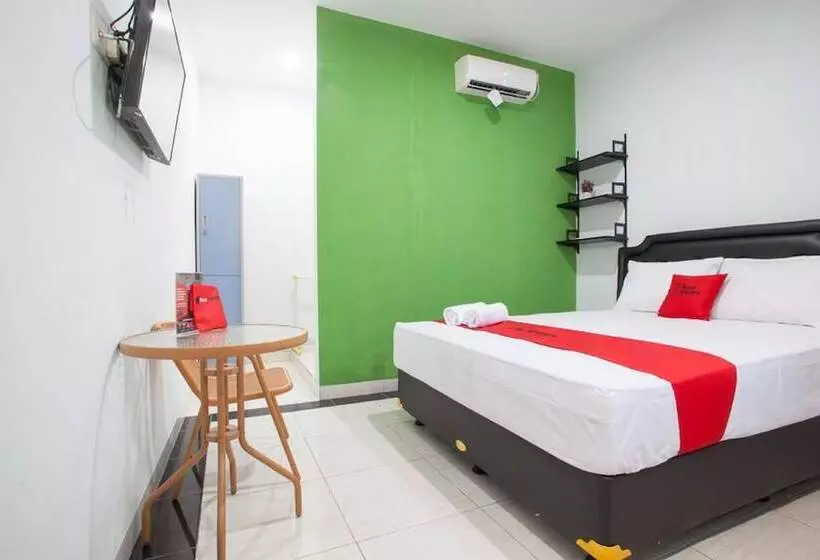 ペンション Reddoorz Syariah Near Dbl Arena 2