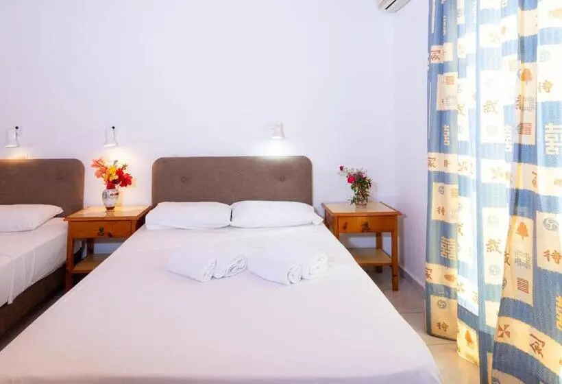 酒店 Korakakis Beach