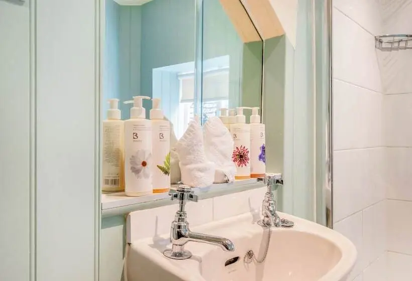 مبيت وإفطار Patience   Tiger Inn