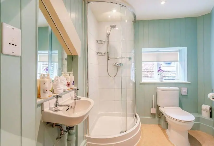 مبيت وإفطار Patience   Tiger Inn